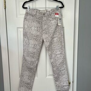 Aritzia Denim Forum - The Lola High Rise Skinny Crop Jean in Snake Skin